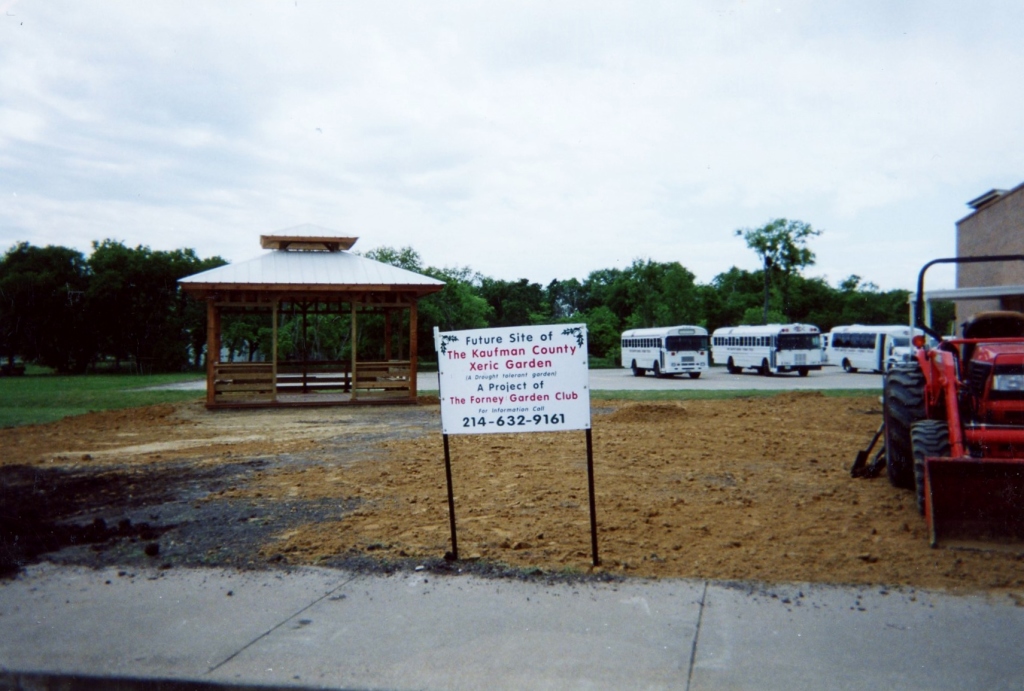 Sign at garden during construction